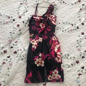 elegant mini dress *pockets. size 3!